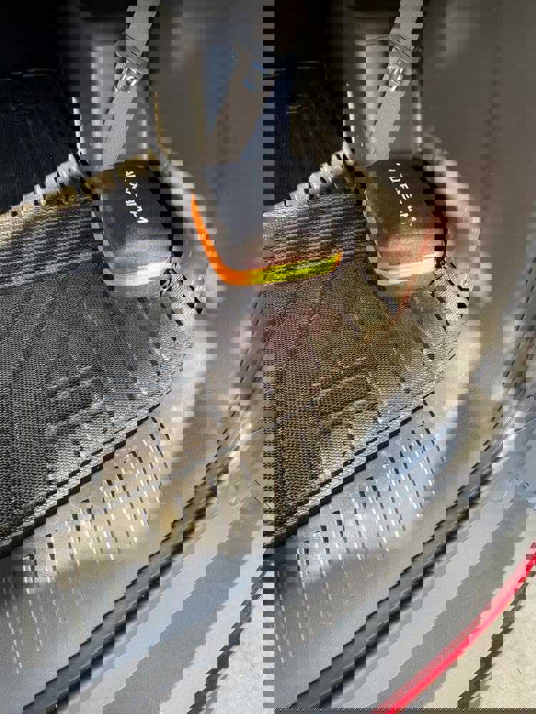 Auxbeam Tire Inflator Portable Air Compressor, Car Tire Pumping with Amazing 28MM Big Cylinder Upgraded, Max 150PSI Cordless Compact Tire Inflator for Car, Motor, Bike, Ball（HD Screen）