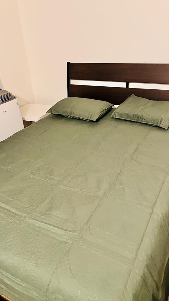 FLYMME King Quilt Bedding Set,Burnt Orange Lightweight Microfiber Bedspread,Retro Botanical Floral Leaf and Geometric Grid Pattern Coverlet Set,Elegant All-Season Bed Cover for Bedroom Decor