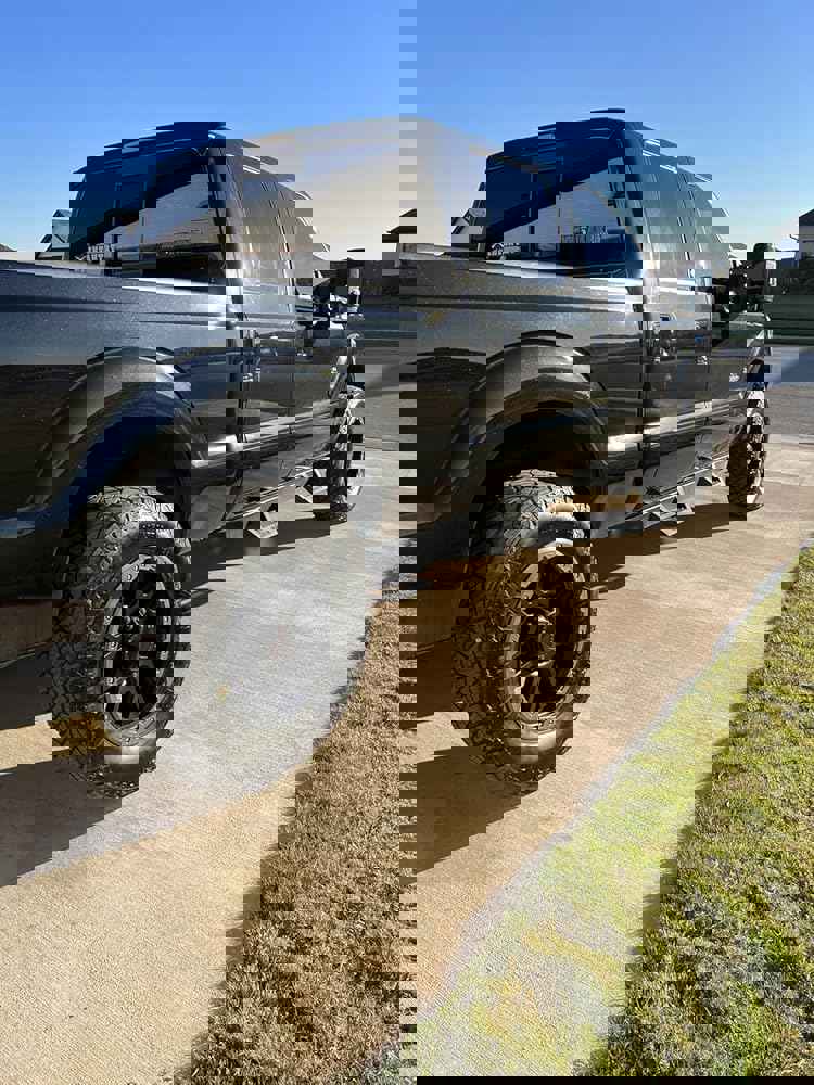 The PALYUGO Microfiber Car Detailing Towel 2Pack - High-Absorbency Car Wash Cloth - Ideal for Polishing, Drying, and Cleaning, 16in x 16in (Black Silk)