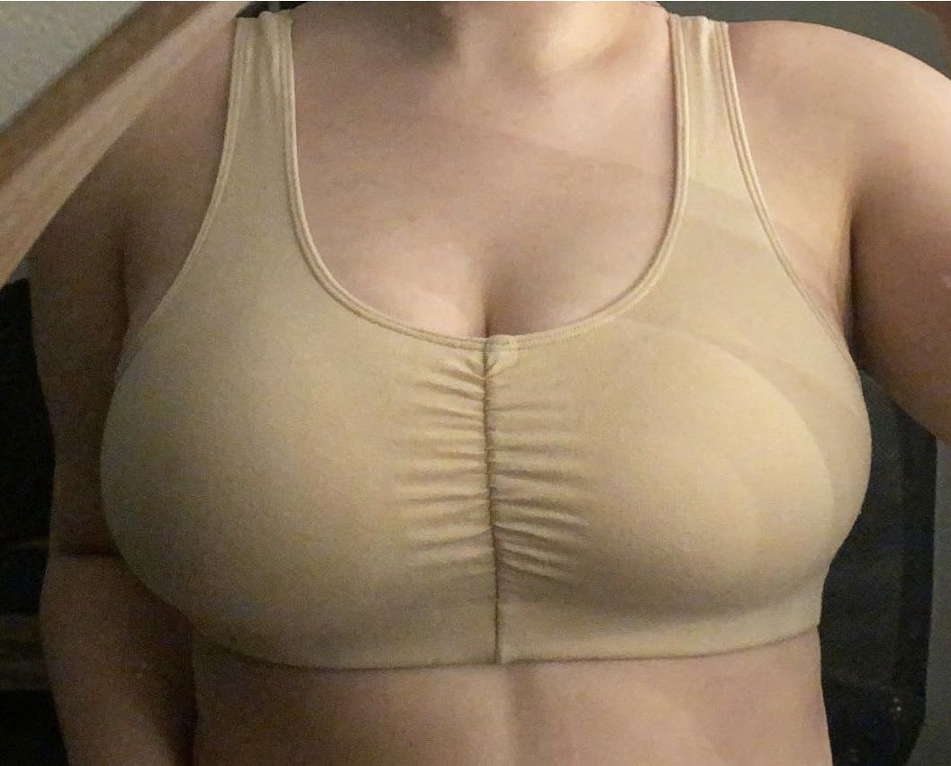 Fruit of the Loom Women's Shirred Front Sport Bra With Removable Pads, 2-Pack