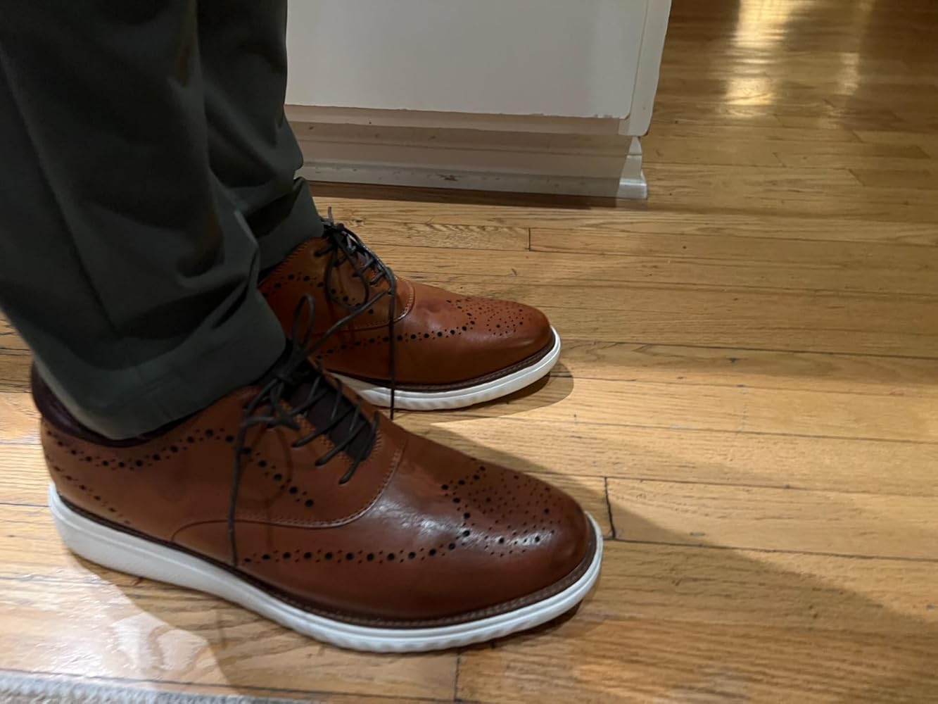 DECARSDZ Mens Dress Casual Oxfords Shoes Lace-up Fashion Shoes Brogue Shoes for Men