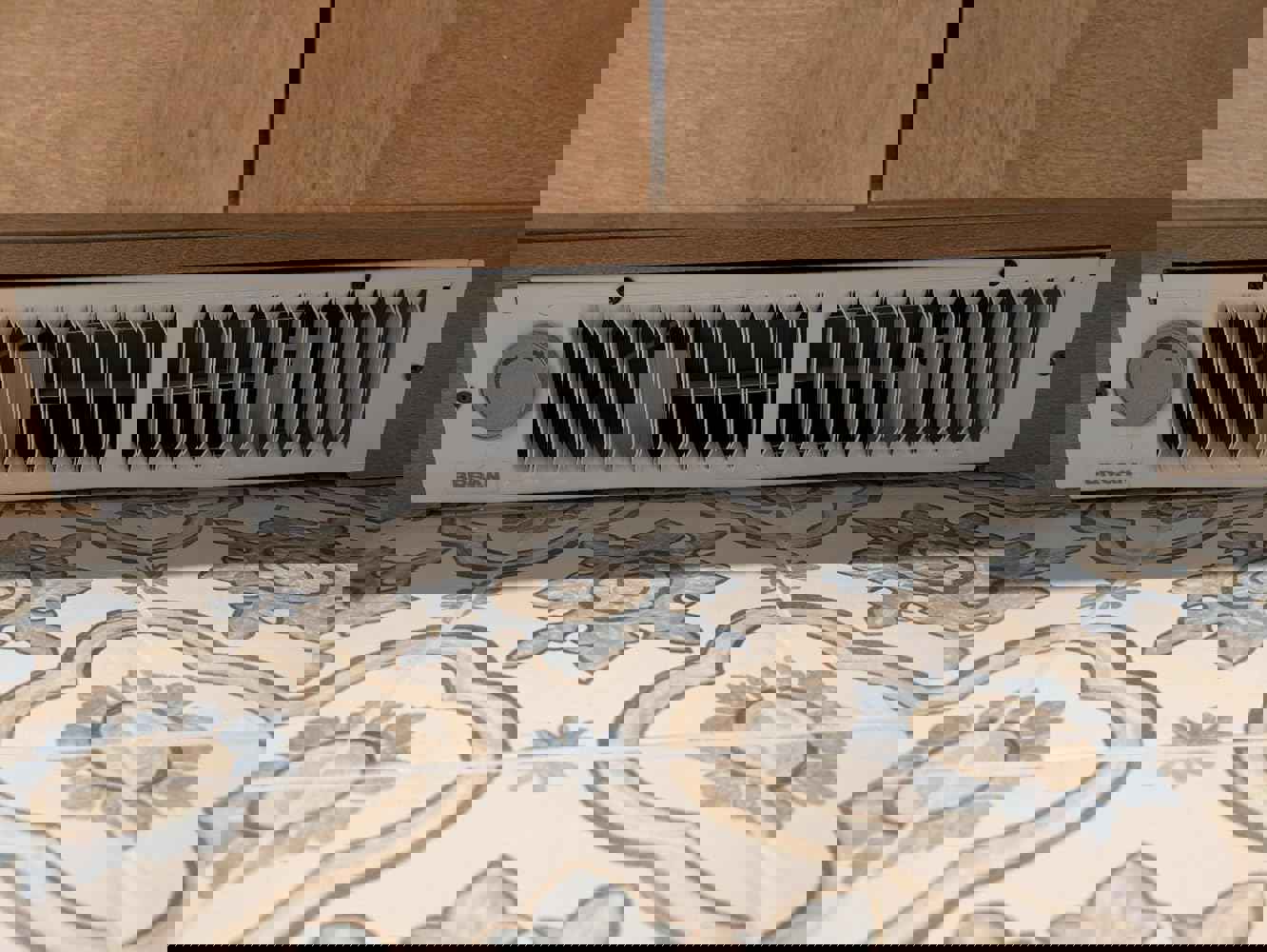 Broan-NuTone 114 Kickspace Fan-Forced Wall Heater and meross Smart Thermostat for Electric Baseboard and in-Wall Heaters