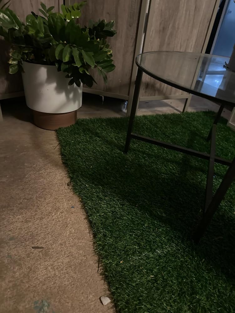 Aodaer 8 Packs Artificial Grass Mat 12 x 12 Inch Squares Fake Grass Mat Synthetic Turf Patch Realistic Grass Rug Artificial Grass Tiles with Drain Hole for DIY Indoor Outdoor Decoration, Grass Green